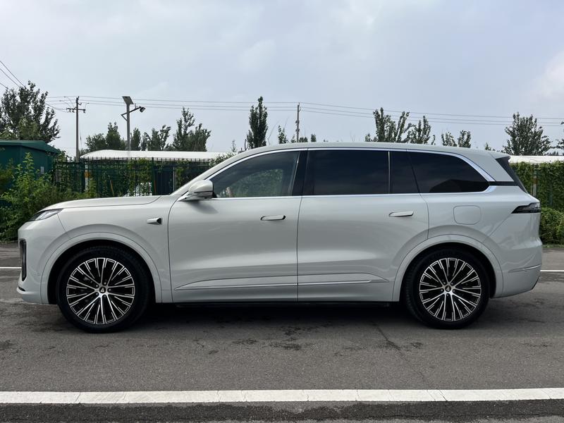 Changan Deepal S09, 2025 — фото 4 из 12