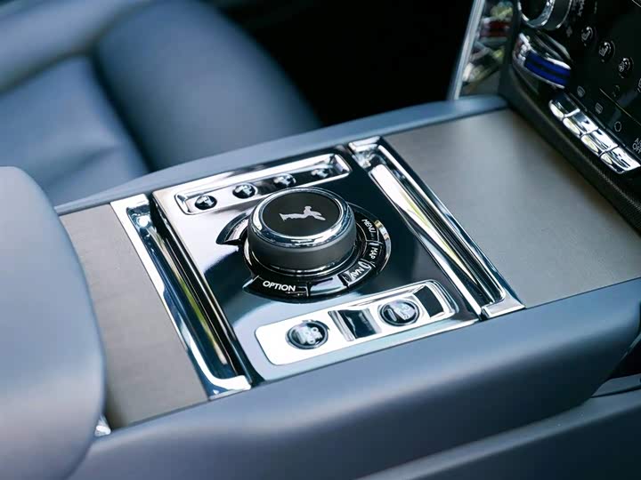 Rolls-Royce Cullinan, 2023 — фото 8 из 9