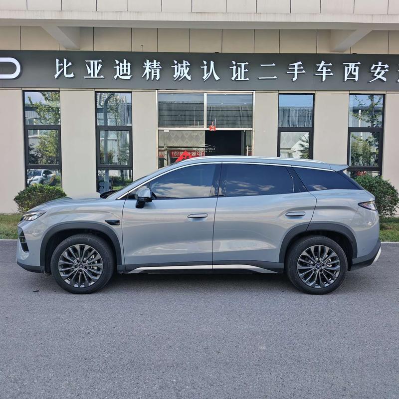 BYD Song Ultra EV, 2026 — фото 3 из 12