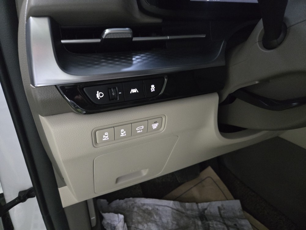 Kia Carnival, 2022 — фото 11 из 12