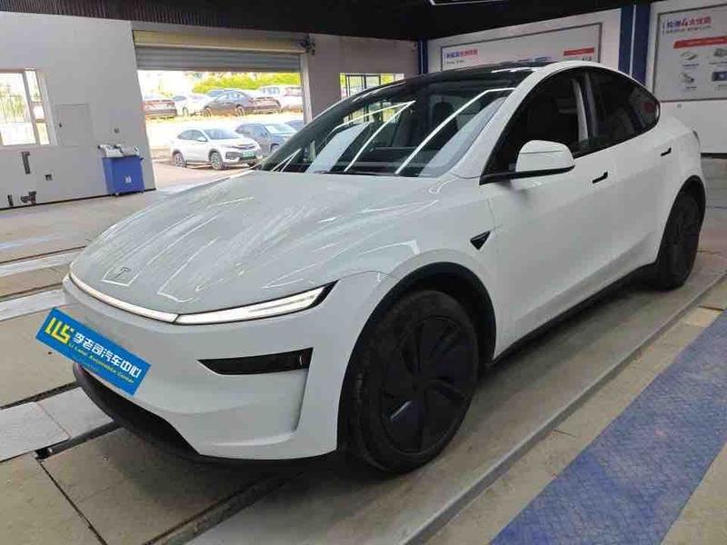 Tesla Model Y, 2024 — купить в Смоленске под ключ