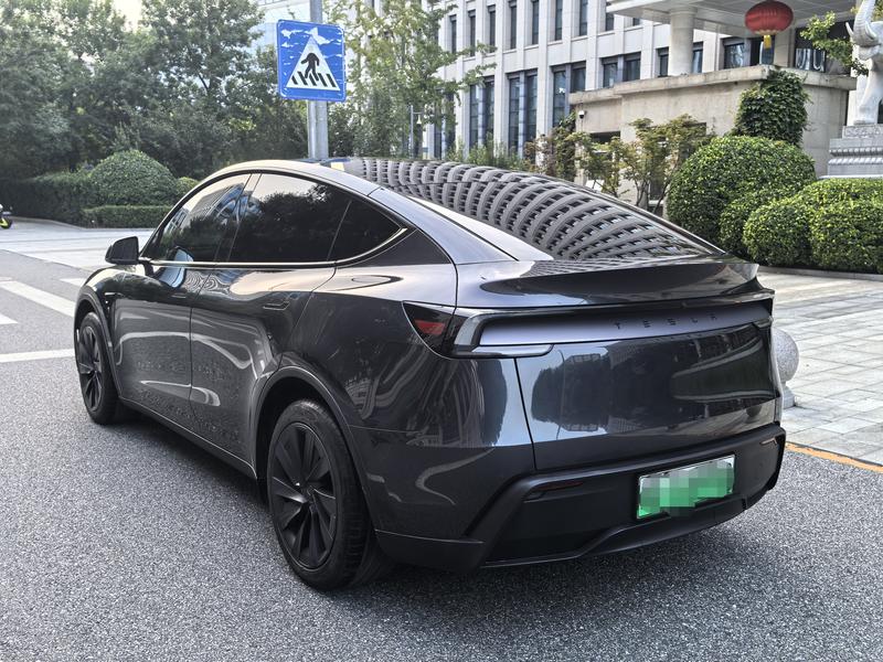 Tesla Model Y, 2025 — фото 5 из 12