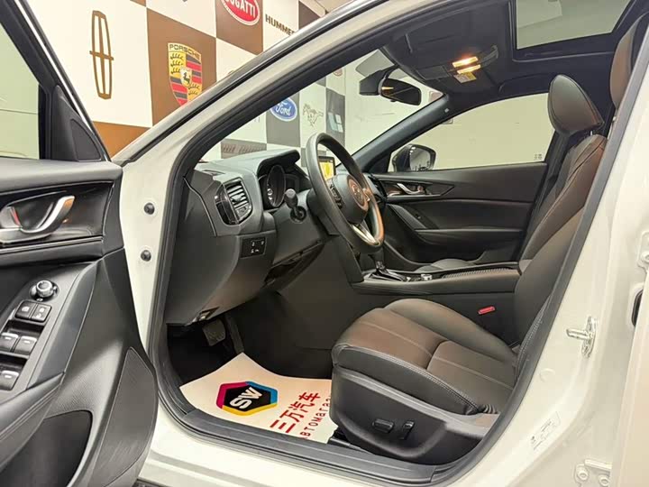 Mazda CX-4, 2023 — фото 7 из 9