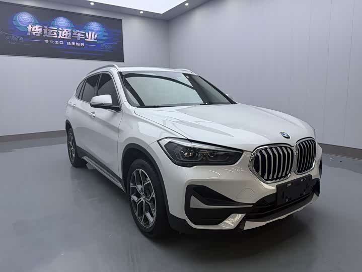 BMW X1, 2022 — фото 3 из 9