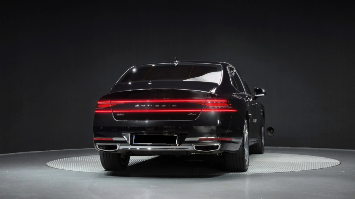 Genesis G90, 2023 — фото 4 из 12