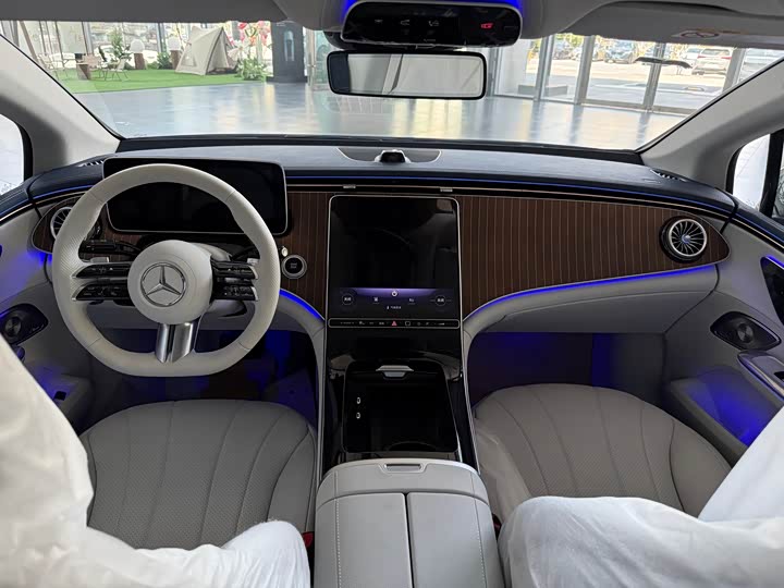 Mercedes-Benz EQE, 2025 — фото 8 из 9