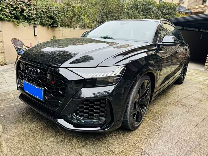 Audi RS Q8, 2025 — купить в Москве под ключ