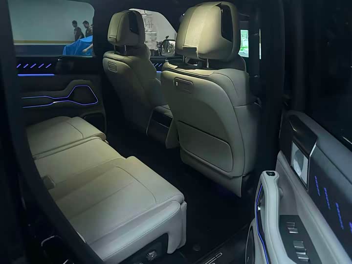 BYD FangChengBao Leopard 8, 2026 — фото 5 из 9