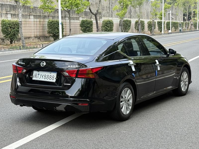 Nissan Teana, 2022 — фото 5 из 10