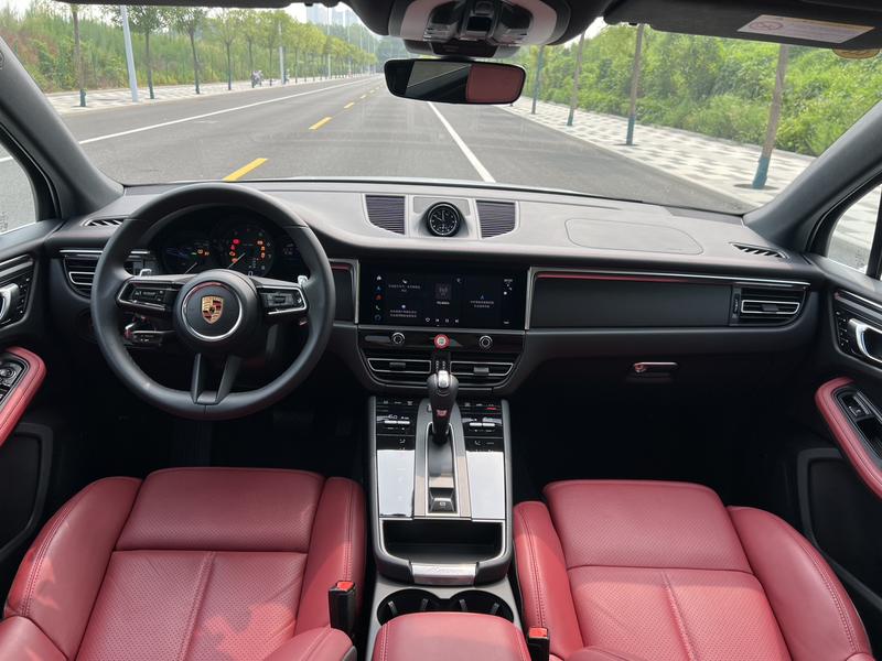 Porsche Macan, 2025 — фото 7 из 10