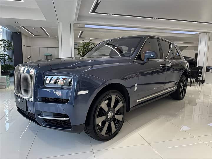 Rolls-Royce Cullinan, 2022 — купить в Брянске под ключ