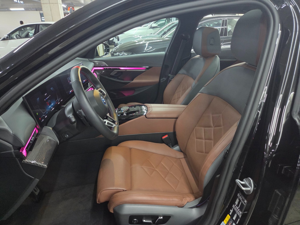 BMW i5, 2025 — фото 10 из 12