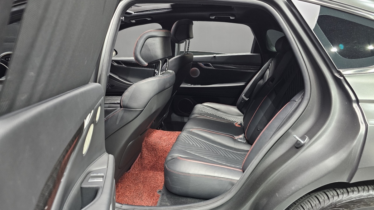 Genesis G80, 2022 — фото 12 из 12