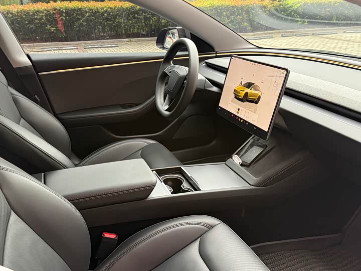 Tesla Model 3, 2024 — фото 6 из 9