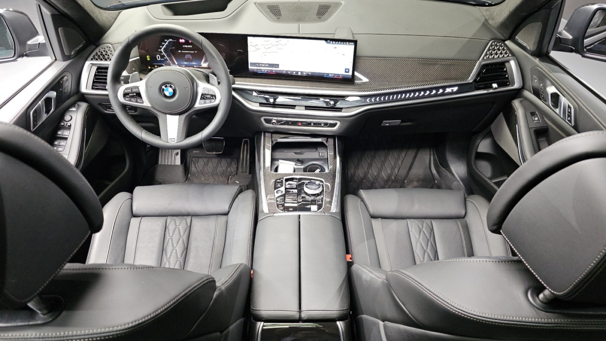 BMW X7, 2025 — фото 6 из 12