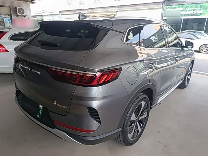 BYD Song Plus Hybrid/EV, 2022 — фото 7 из 9