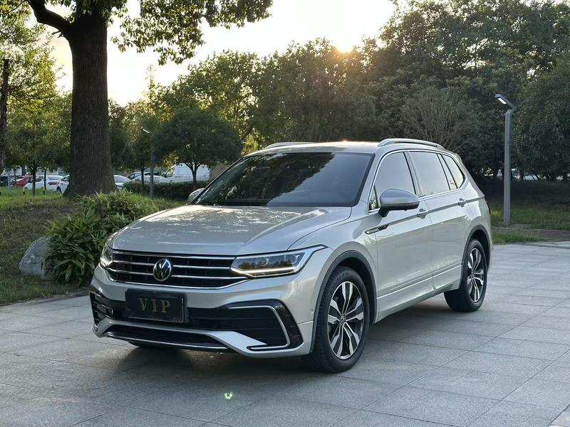 Volkswagen Tiguan L Pro, 2021 — купить в Костроме под ключ