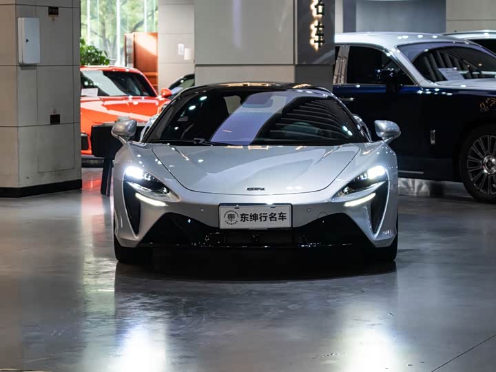 McLaren Artura, 2024 — фото 3 из 9