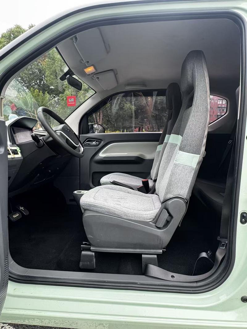 Wuling Mini EV, 2022 — фото 9 из 10
