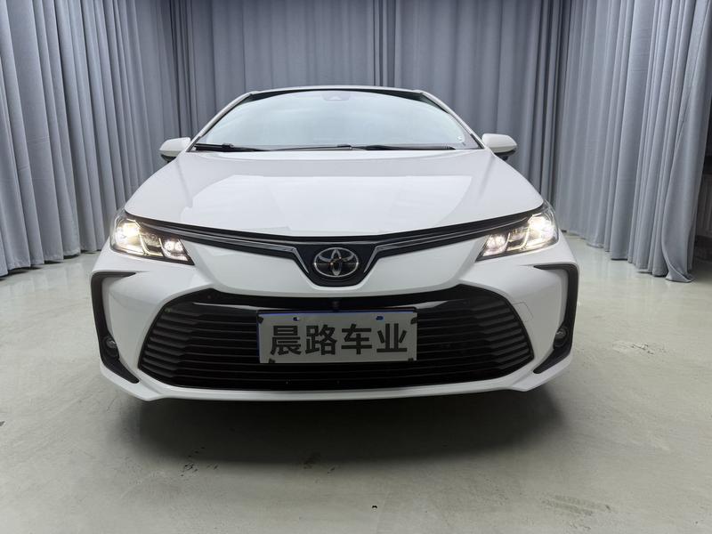 Toyota Corolla, 2023 — фото 2 из 12