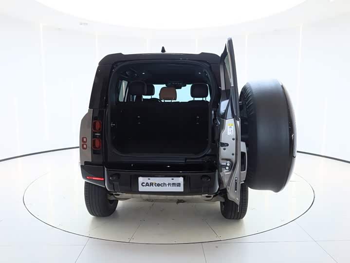 Land Rover Defender, 2024 — фото 9 из 9