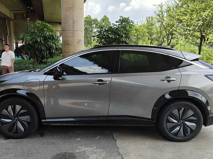 Nissan Ariya EV, 2022 — фото 6 из 9