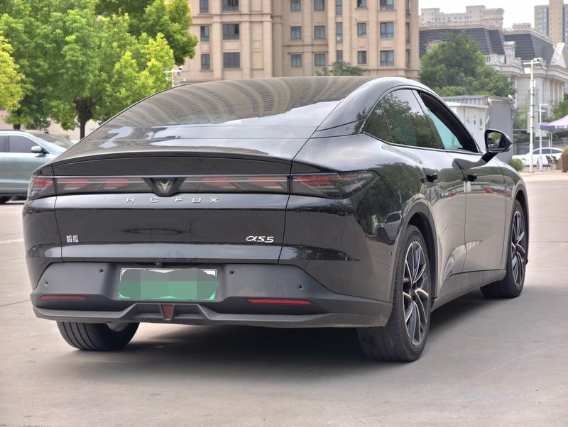 BAIC Arcfox Alpha S5, 2025 — фото 6 из 10