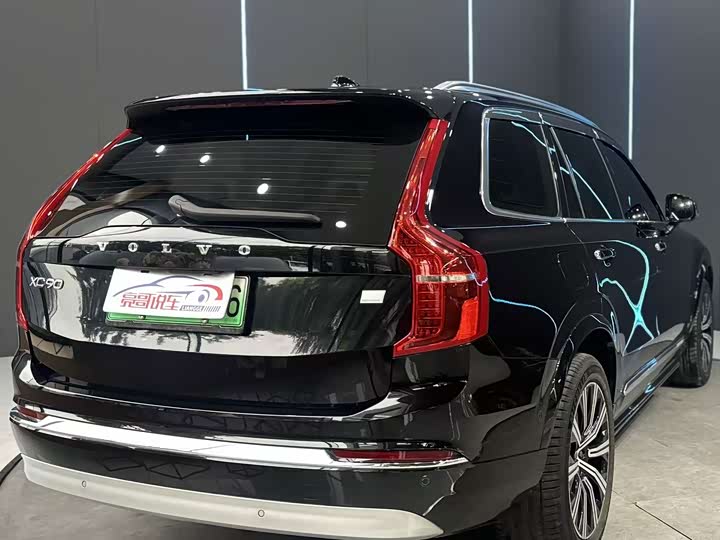 Volvo XC90 Hybrid, 2022 — фото 6 из 9