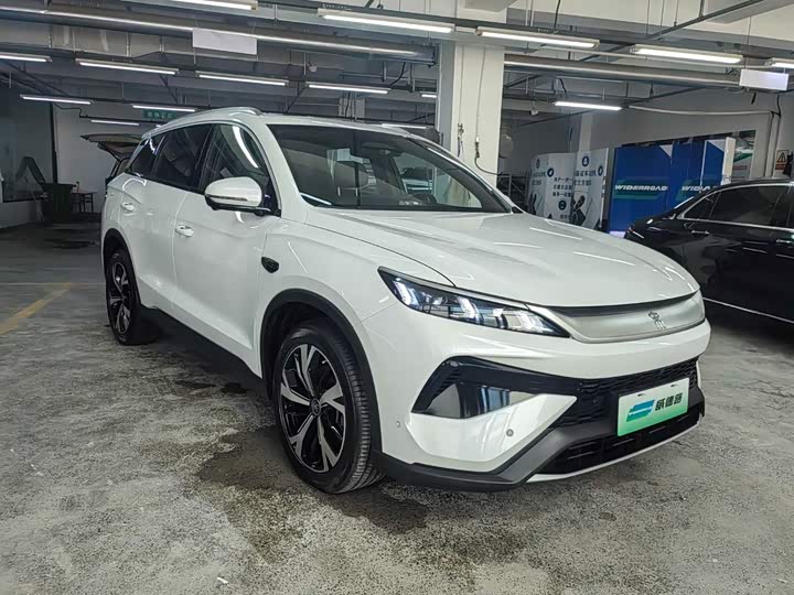 BYD Song Pro Hybrid, 2024 — фото 3 из 9