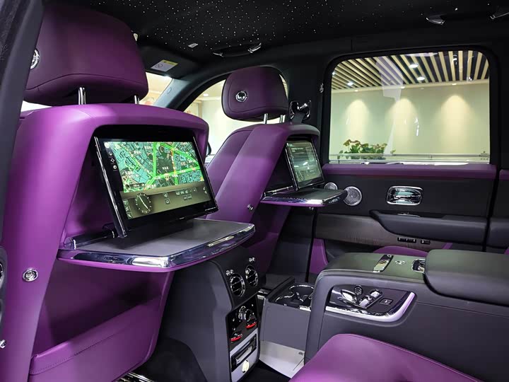 Rolls-Royce Cullinan, 2023 — фото 9 из 9