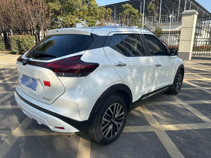 Nissan Kicks, 2023 — фото 6 из 9