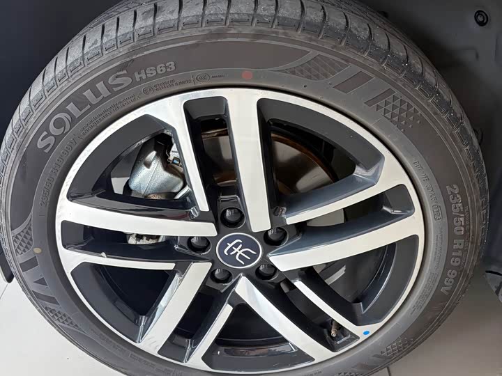 BYD Song L DM-i Hybrid, 2024 — фото 3 из 9