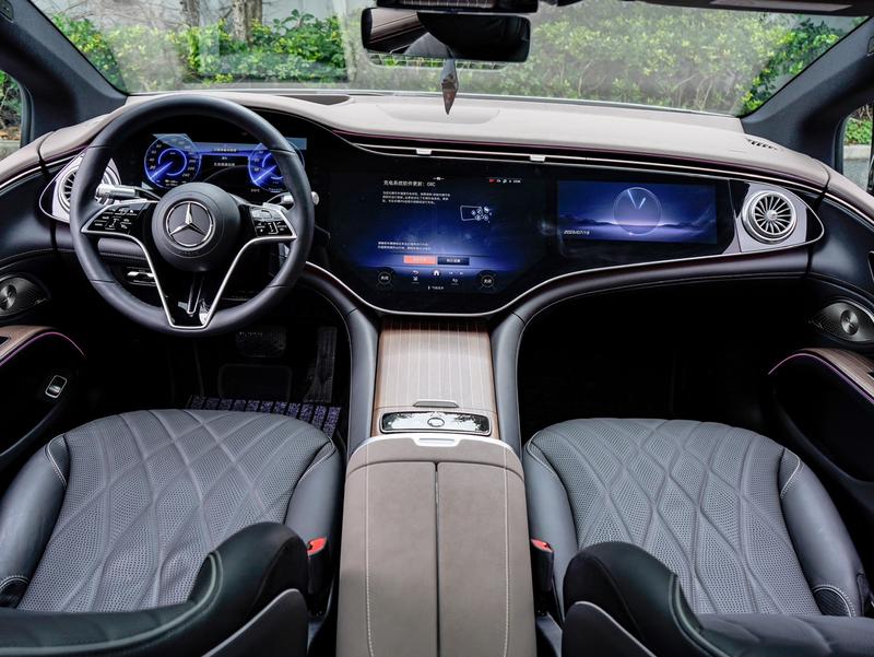 Mercedes-Benz EQS, 2023 — фото 7 из 12