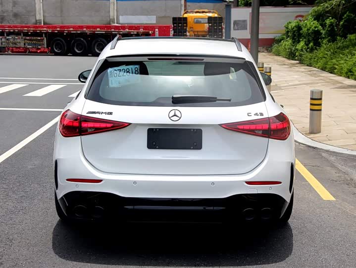 Mercedes-Benz C-Class AMG, 2025 — фото 6 из 9