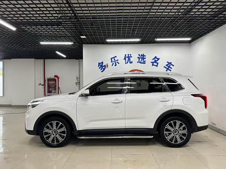 Kia Sportage GT-line, 2023 — фото 9 из 12