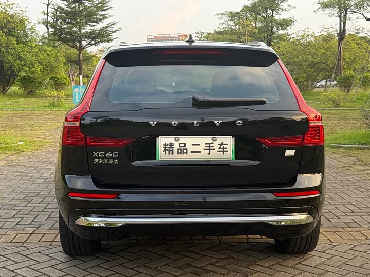 Volvo XC60 Hybrid, 2024 — фото 5 из 12