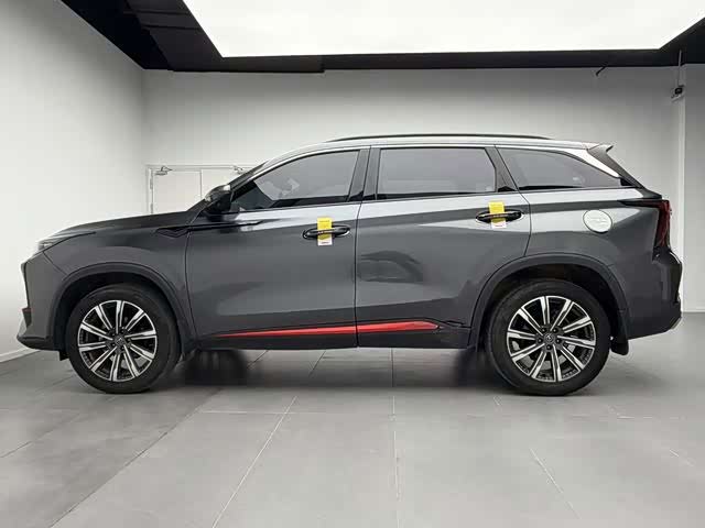 Changan CS75 Plus, 2023 — фото 8 из 9