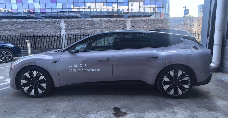 Audi × SAIC E5 Sportback, 2025 — фото 4 из 10