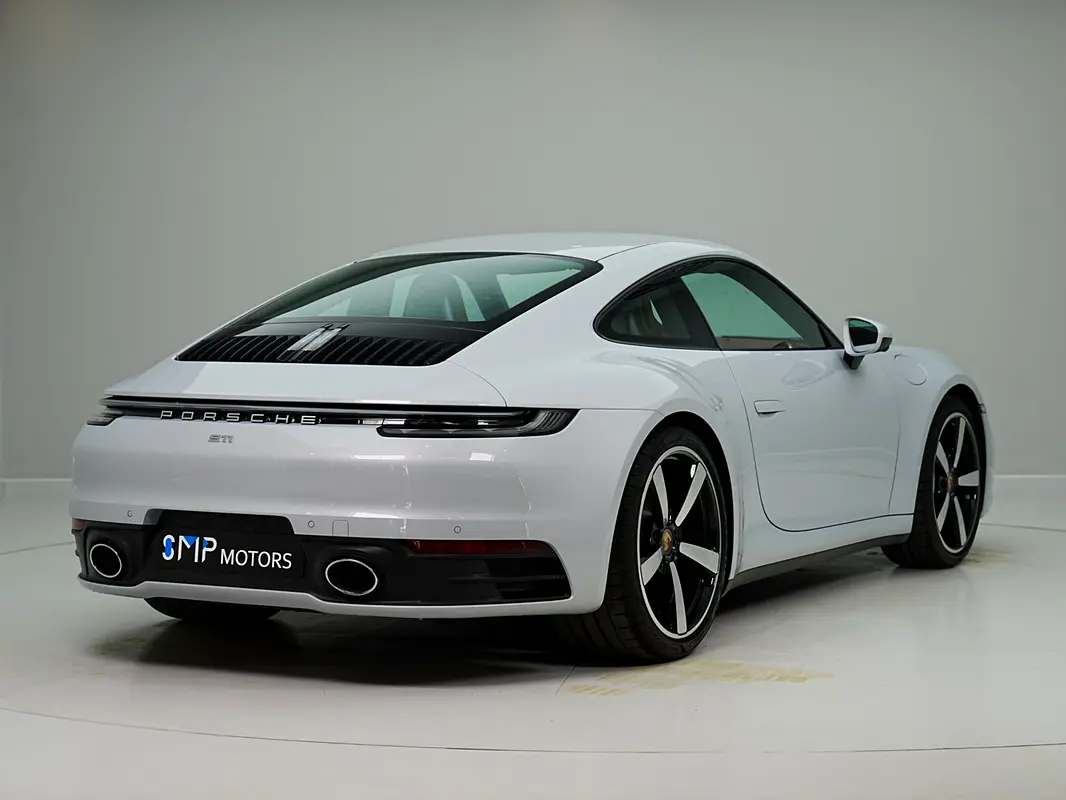 Porsche 911, 2024 — фото 6 из 10
