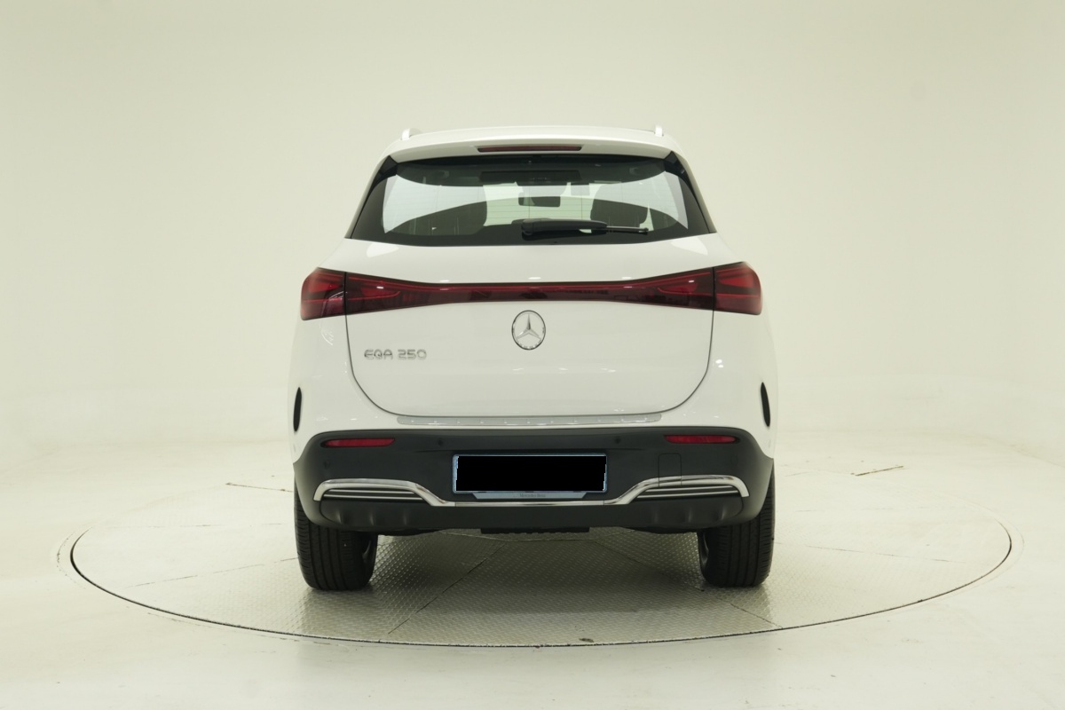 Mercedes-Benz EQA, 2025 — фото 4 из 12