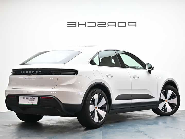 Porsche Macan EV, 2025 — фото 5 из 9