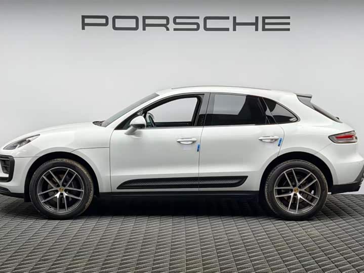 Porsche Macan, 2023 — фото 4 из 9
