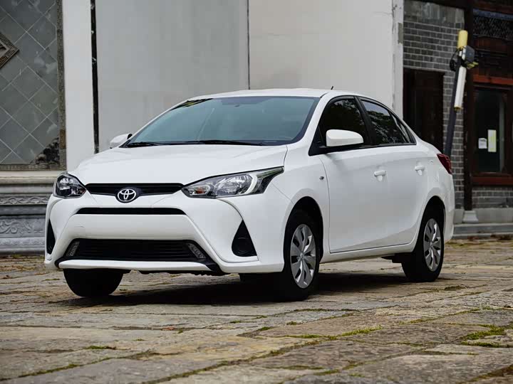 Toyota Yaris L, 2022 — купить в Туле под ключ