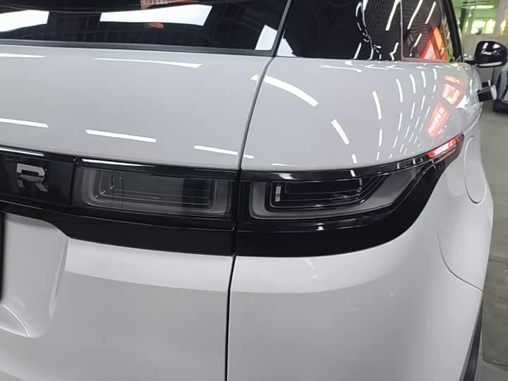 Land Rover Range Rover Evoque L, 2024 — фото 8 из 9