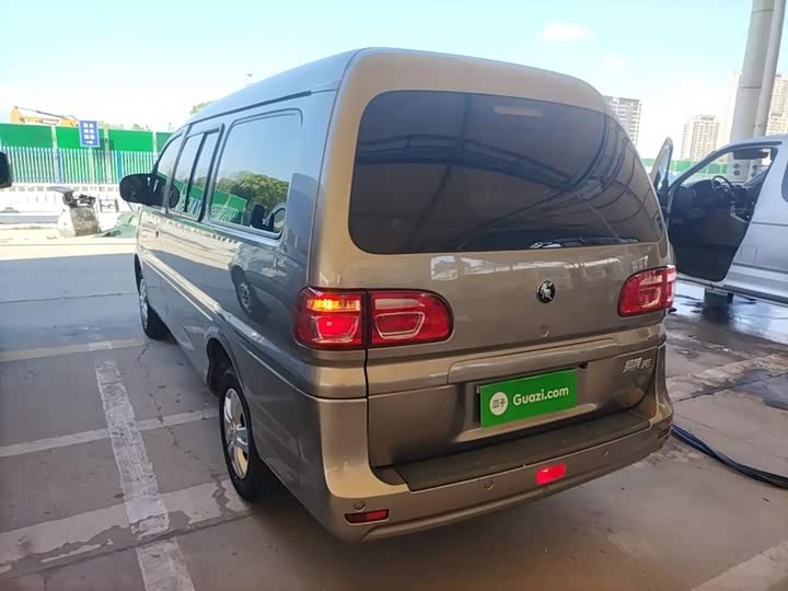 Dongfeng Forthing Lingzhi M5, 2024 — фото 5 из 9