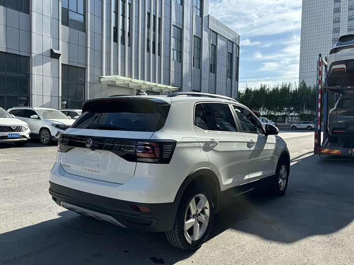 Volkswagen T-Cross, 2023 — фото 5 из 9