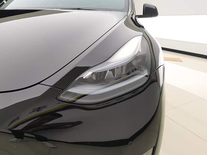 Tesla Model Y, 2023 — фото 5 из 9