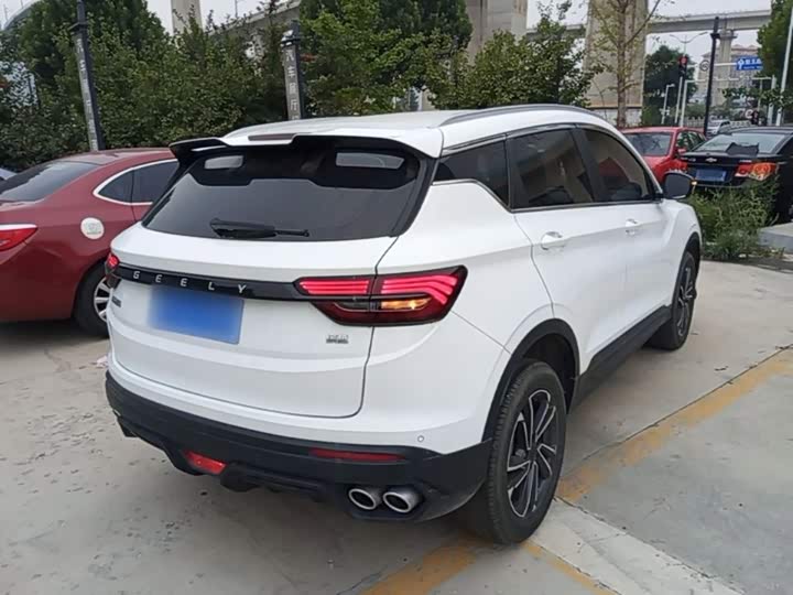 Geely Coolray, 2024 — фото 7 из 9