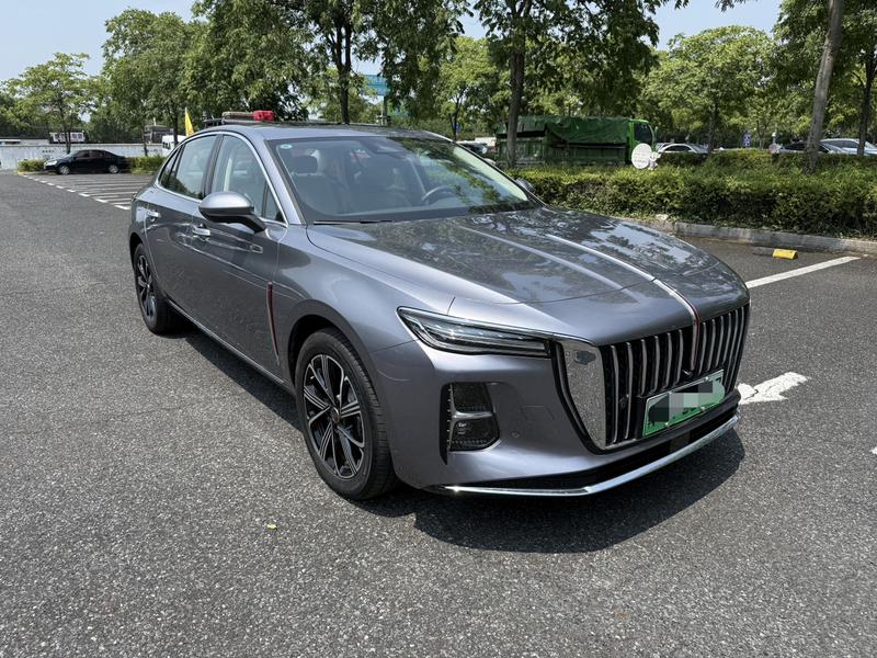 Hongqi H5 Hybrid, 2025 — фото 3 из 10