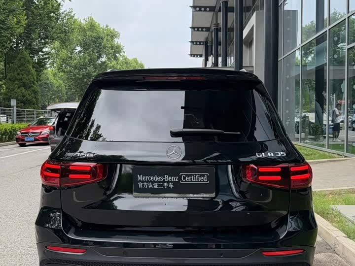 Mercedes-Benz GLB-Class AMG, 2025 — фото 6 из 9